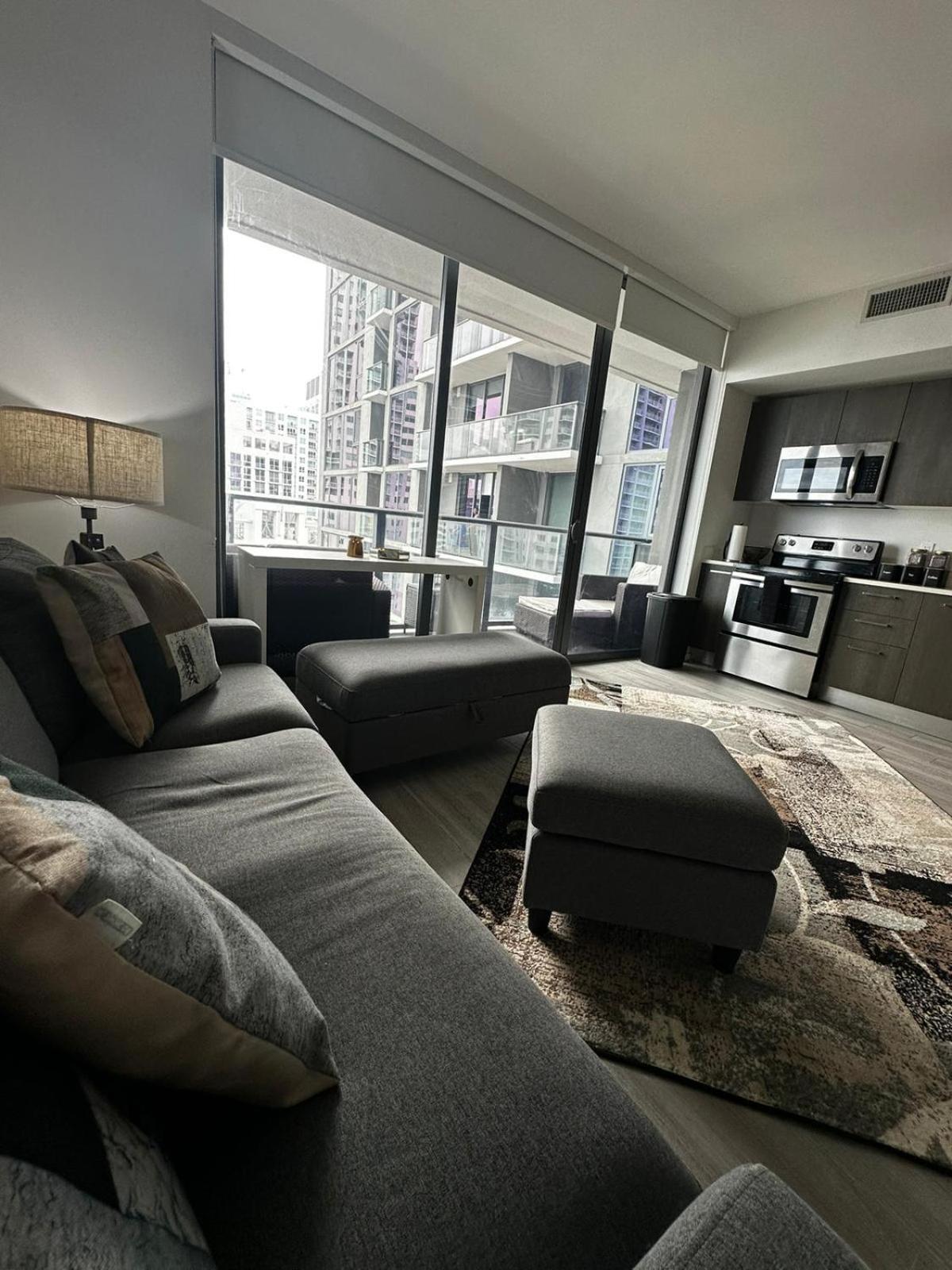 Luxe Ventures Apartahotel