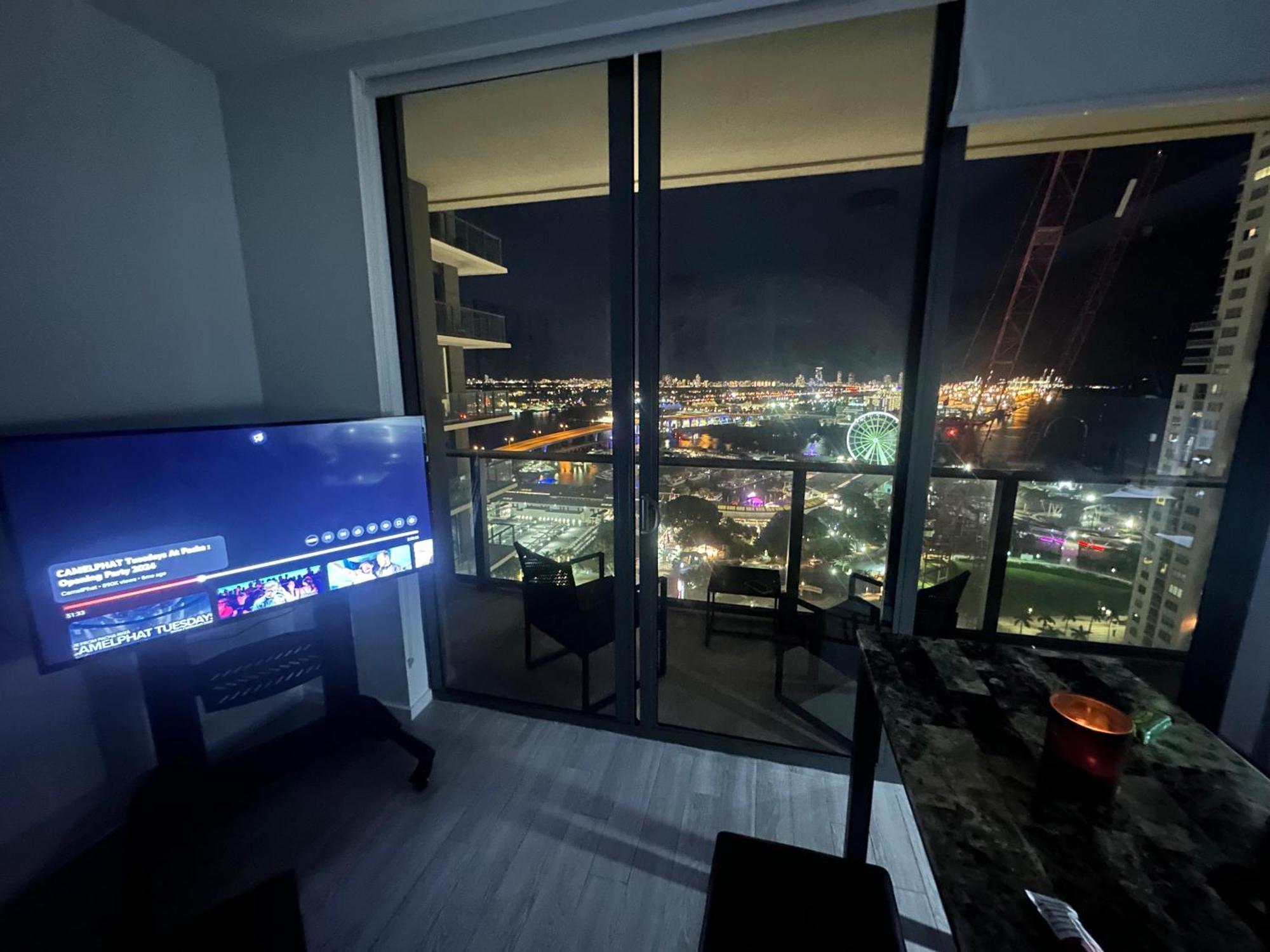 Luxe Ventures Apartahotel